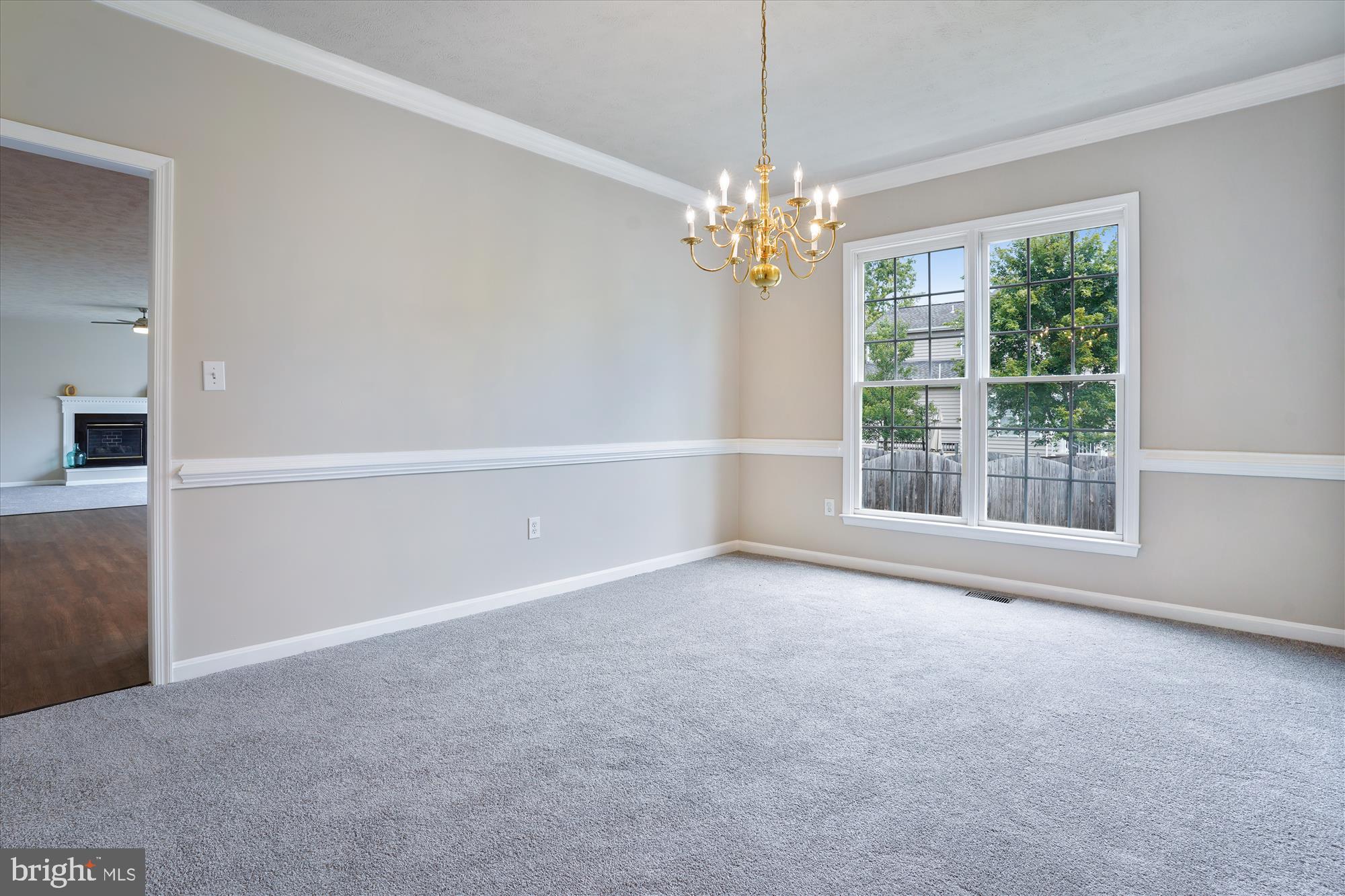 10204 NAPOLEON STREET