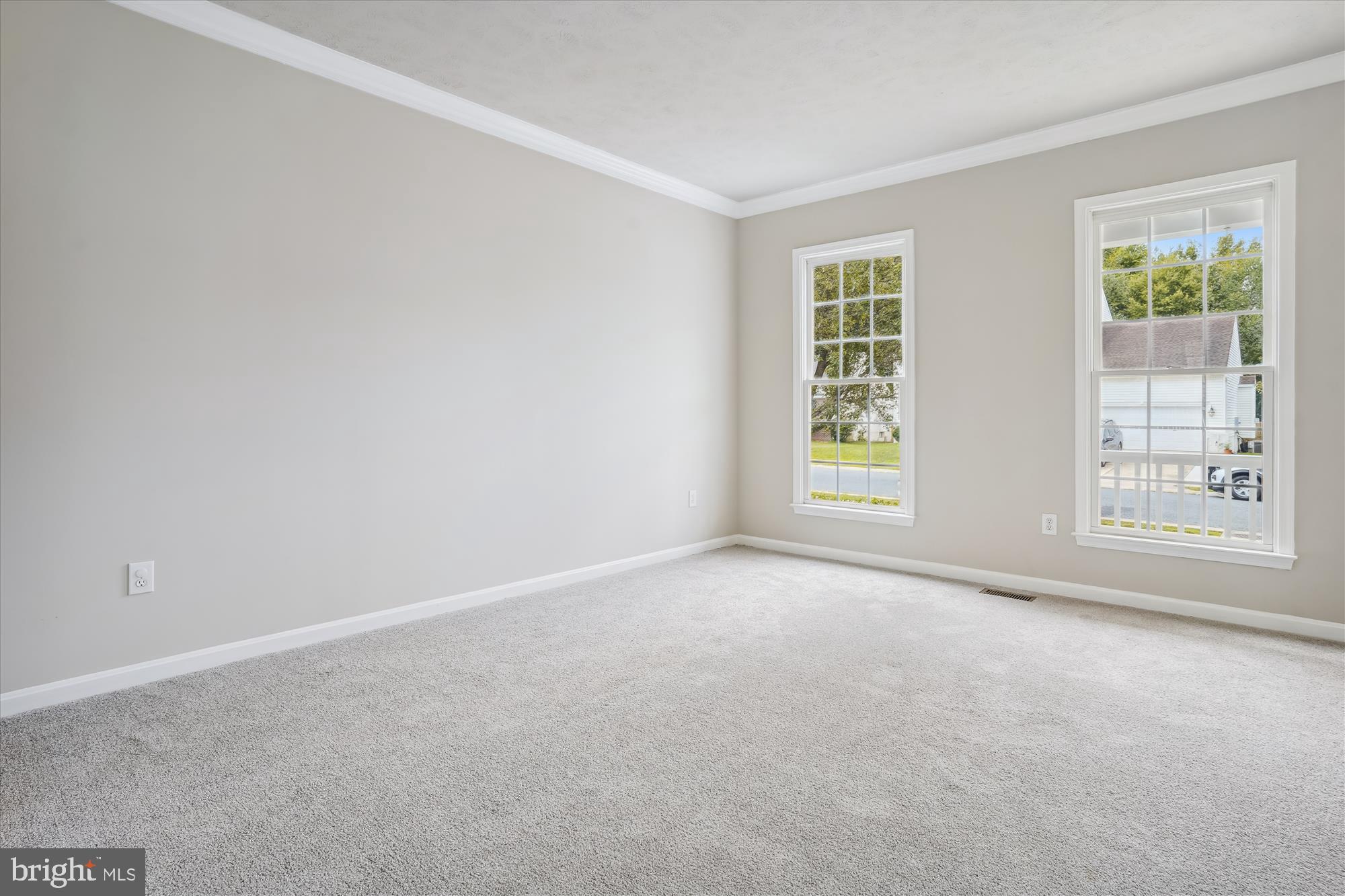 10204 NAPOLEON STREET