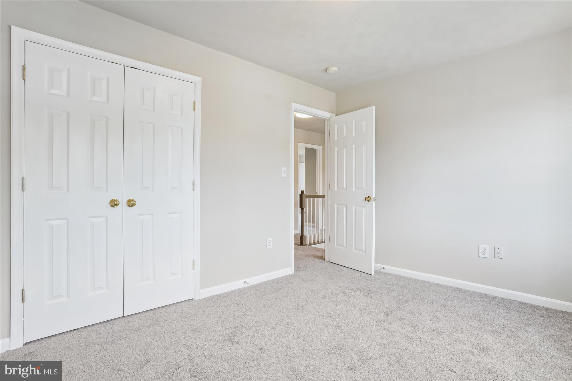 10204 NAPOLEON STREET