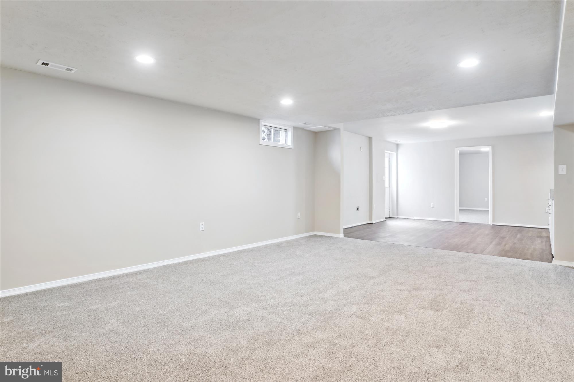 10204 NAPOLEON STREET