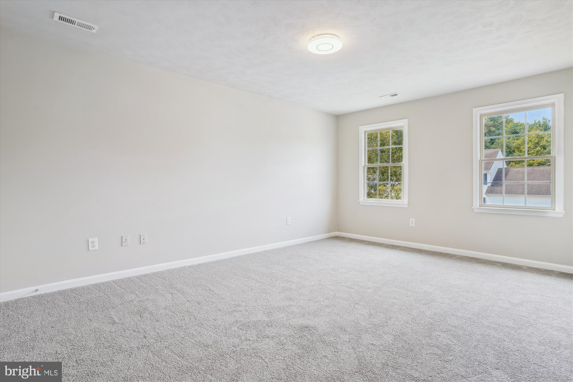 10204 NAPOLEON STREET