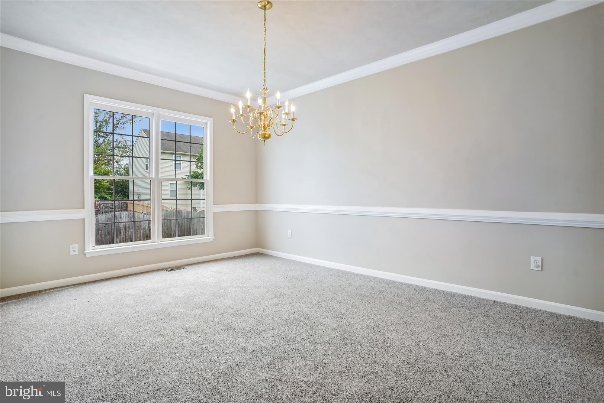 10204 NAPOLEON STREET