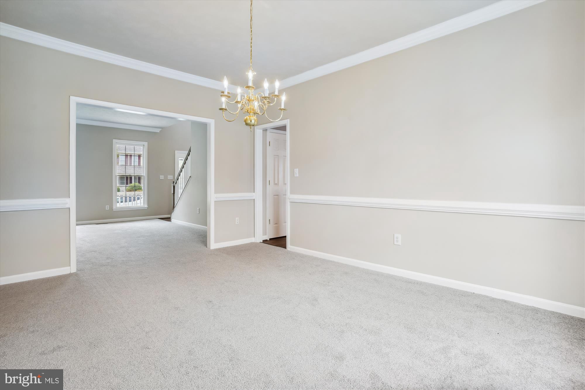 10204 NAPOLEON STREET