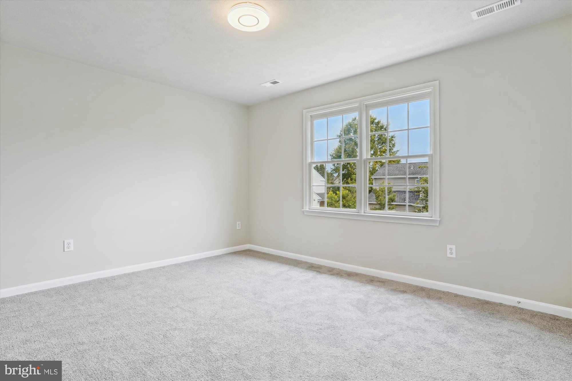 10204 NAPOLEON STREET