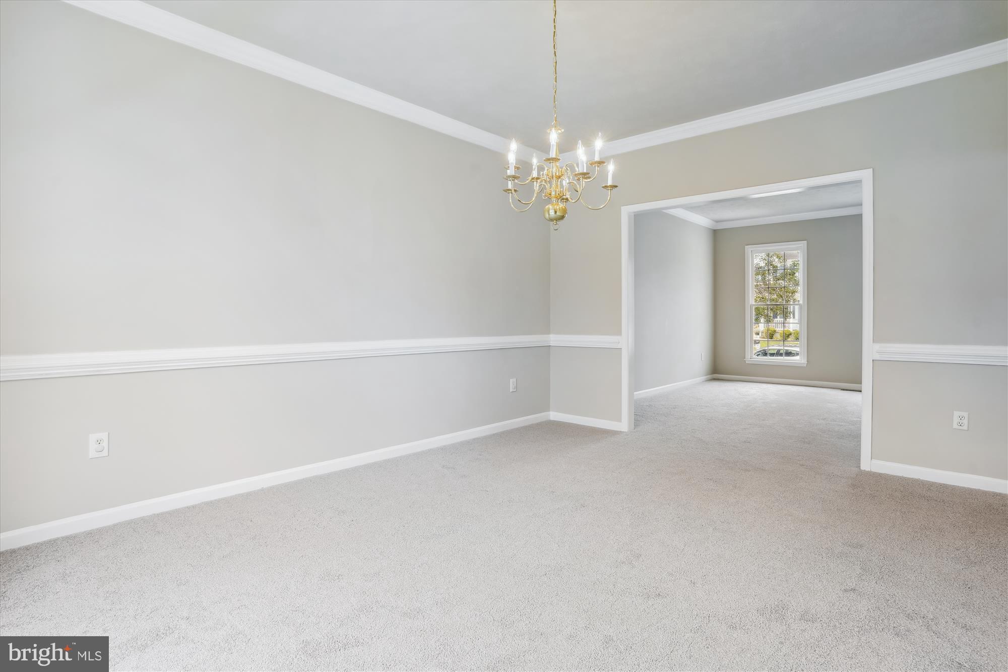 10204 NAPOLEON STREET