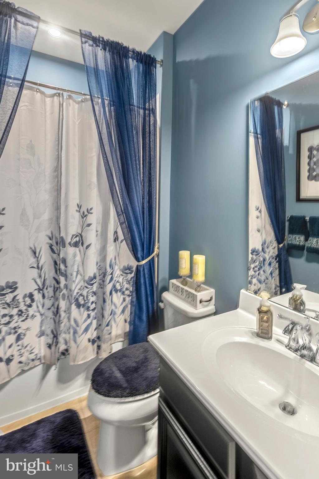 5418 HOLLEY OAK LANE