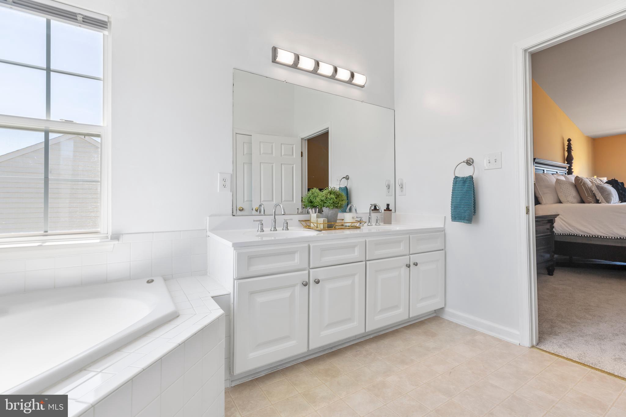 5300 WINDBREAK DRIVE