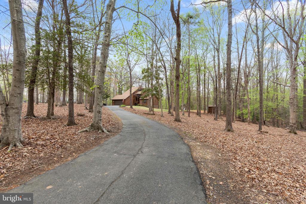 3 BEECH TREE COURT