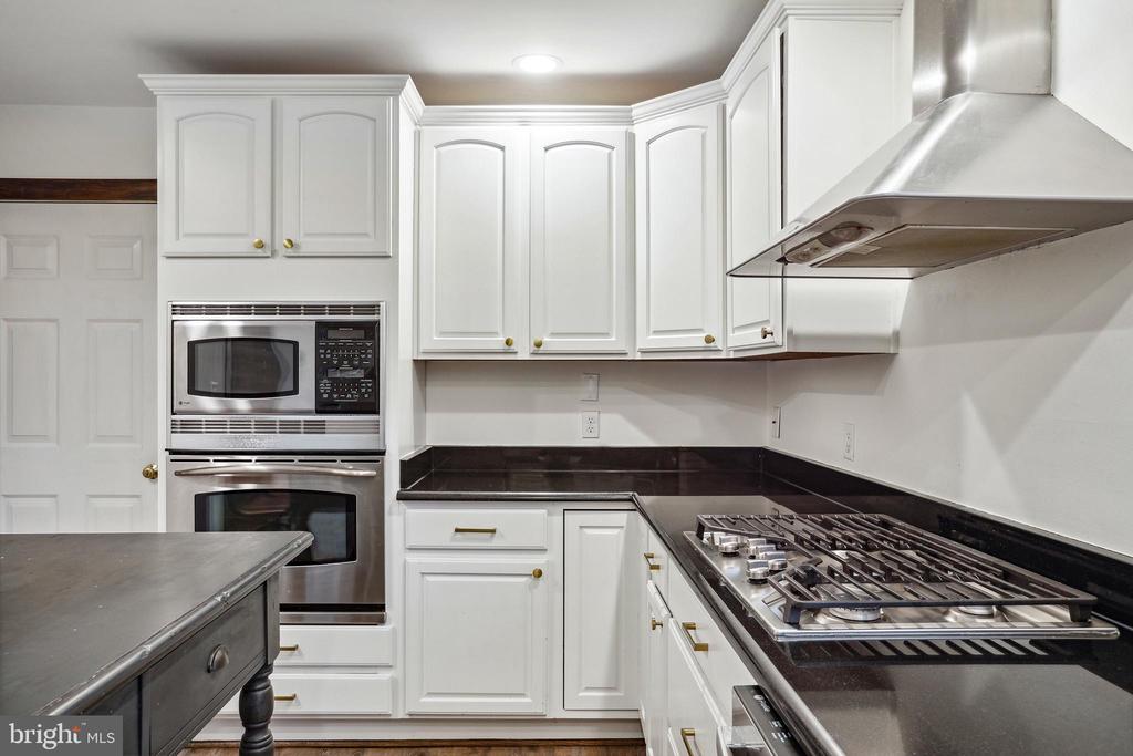 3 BEECH TREE COURT