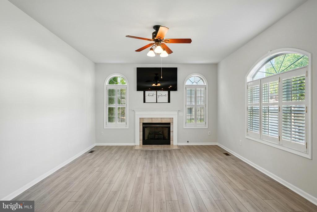 11209 SPRING MEADOW BOULEVARD
