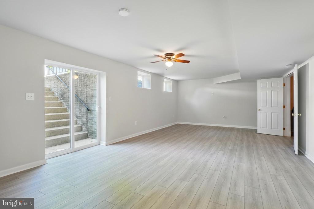 11209 SPRING MEADOW BOULEVARD