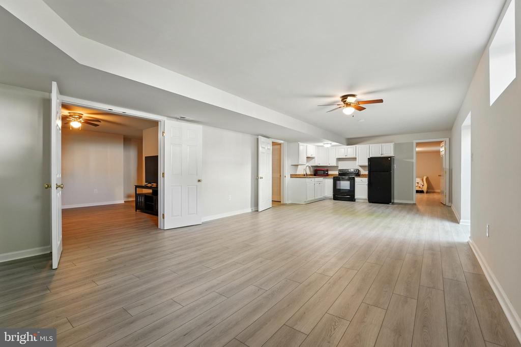 11209 SPRING MEADOW BOULEVARD