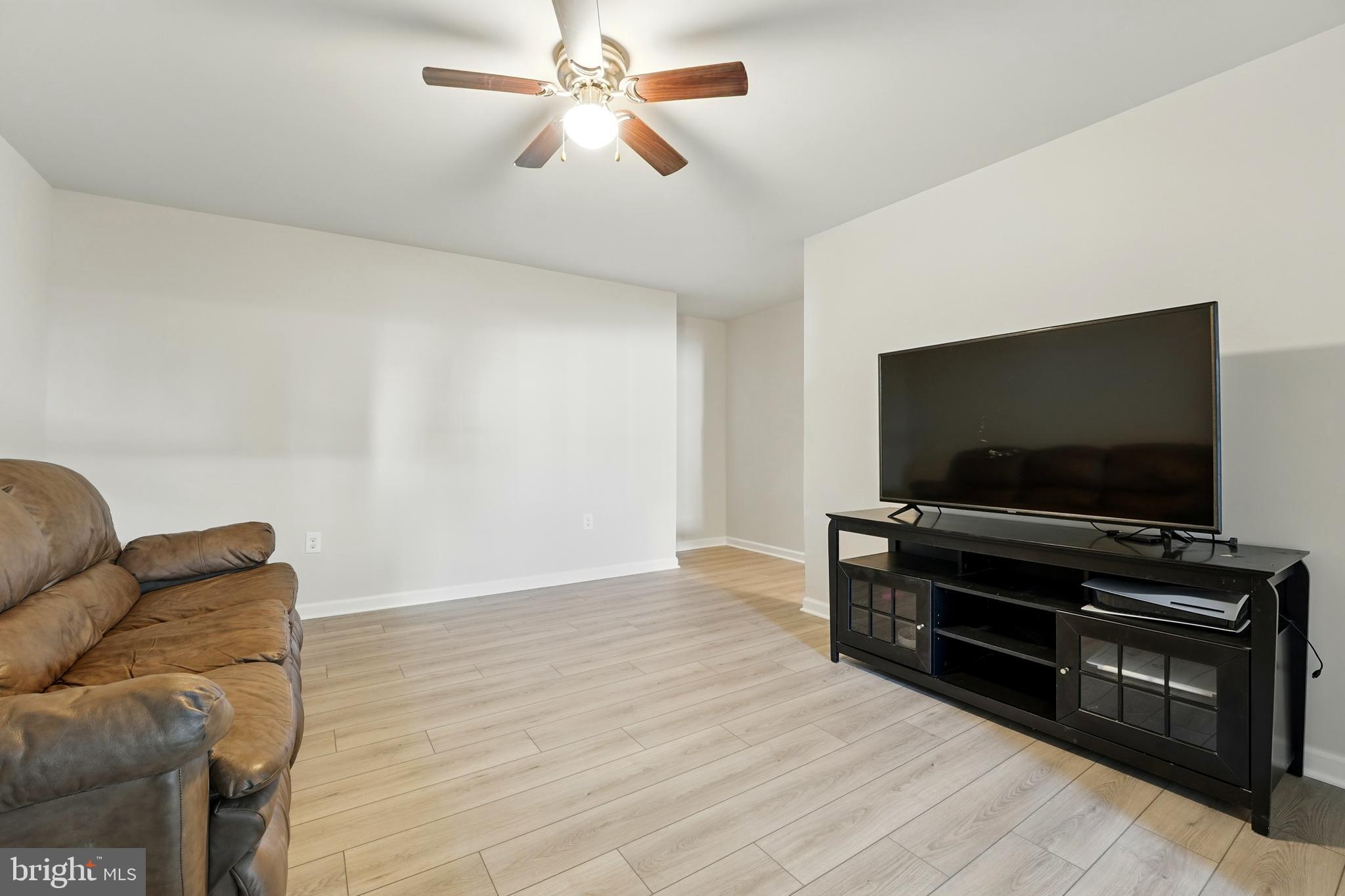 11209 SPRING MEADOW BOULEVARD