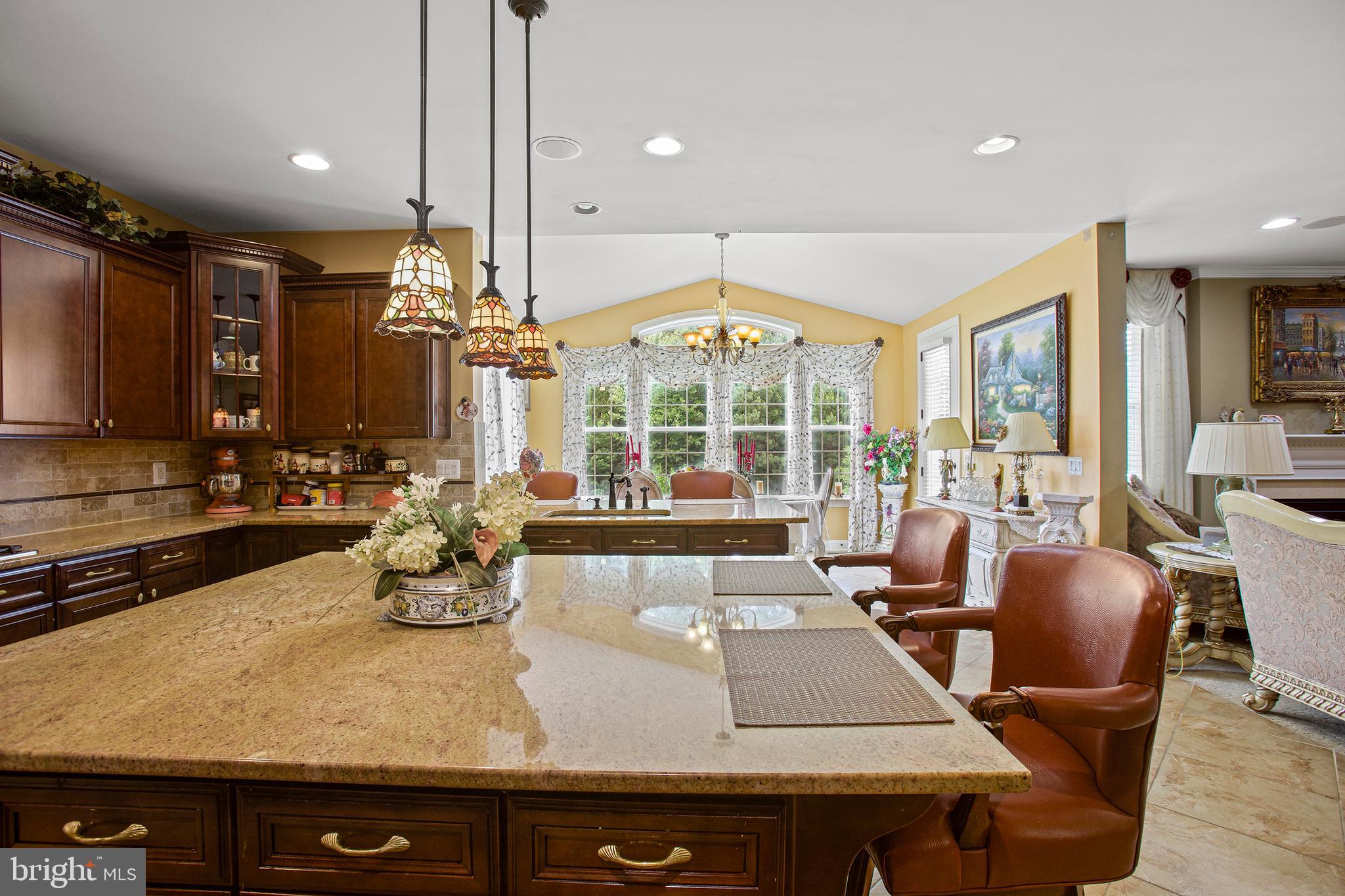 6109 BLACK OAK COURT