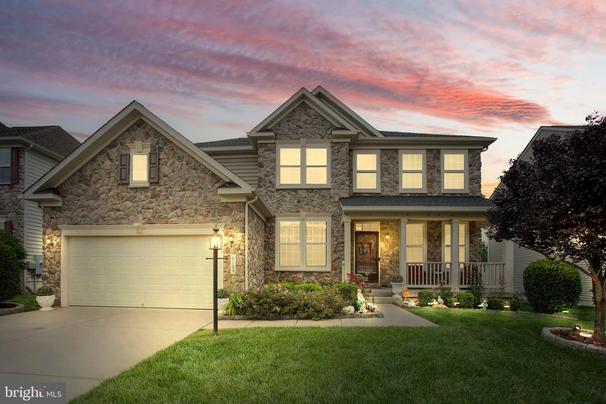 6109 BLACK OAK COURT