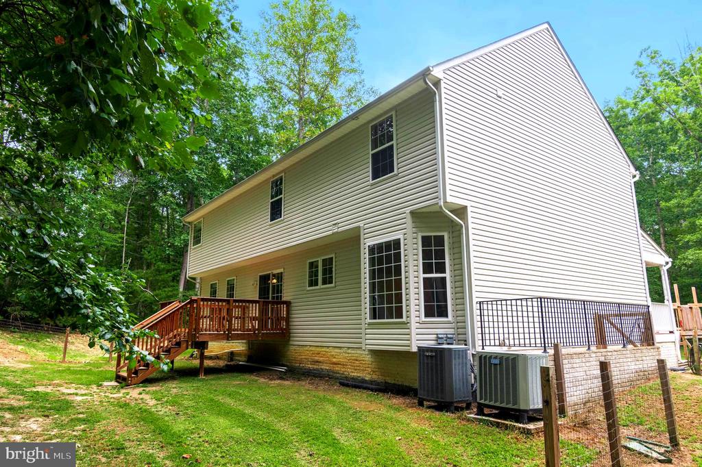 9400 AMERICA LANE