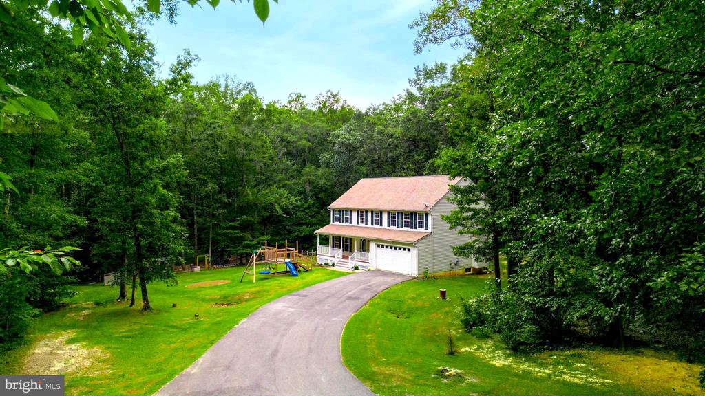 9400 AMERICA LANE