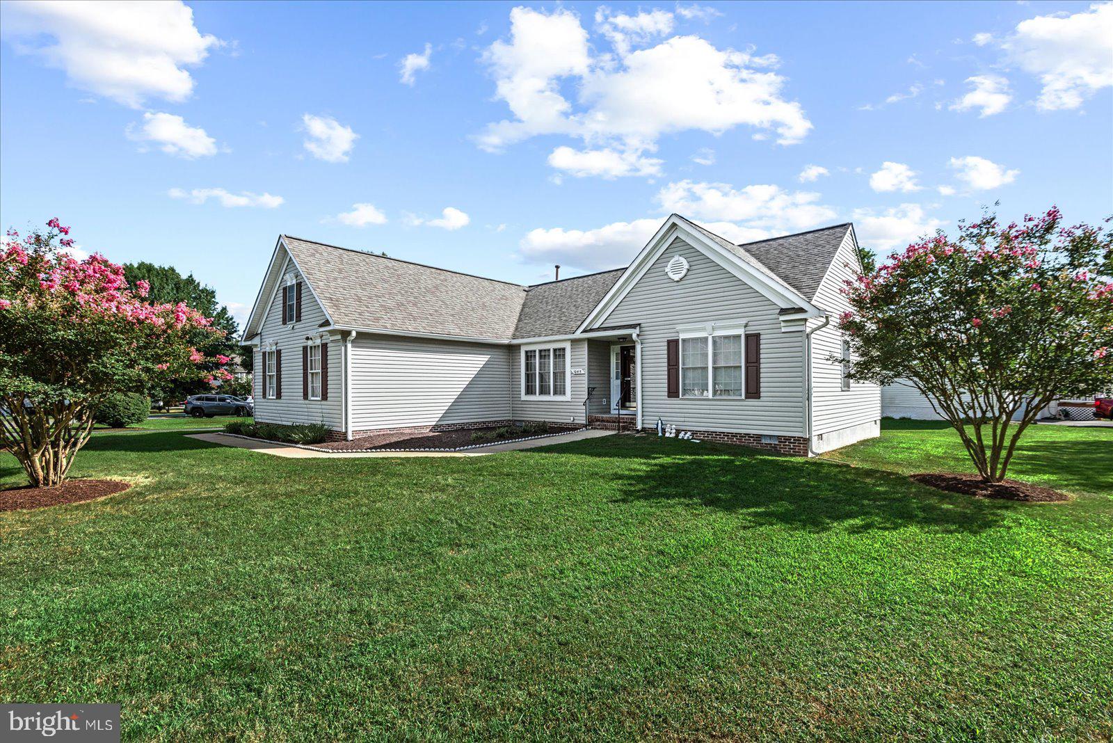 10415 KINGS COVE COURT