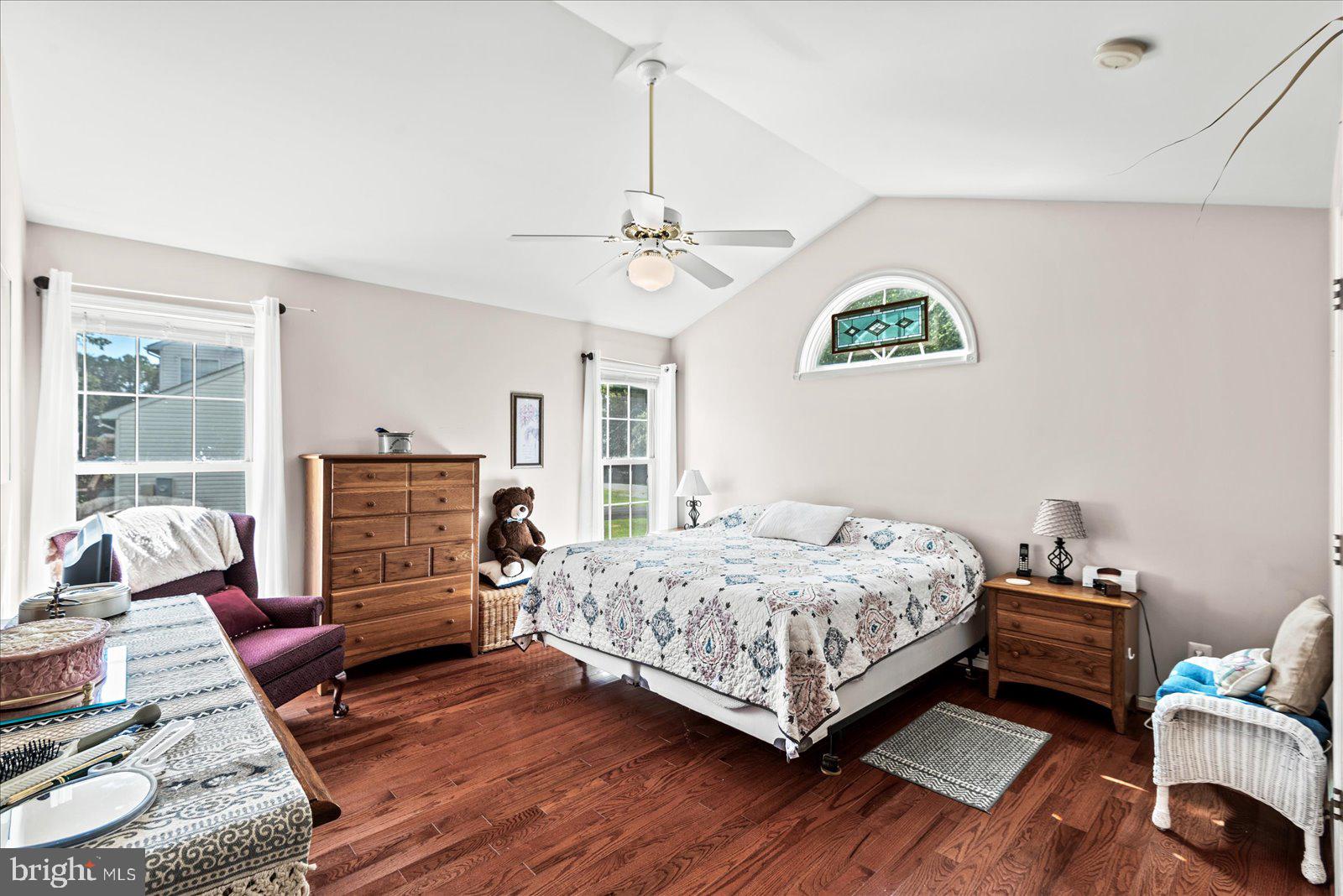 10415 KINGS COVE COURT