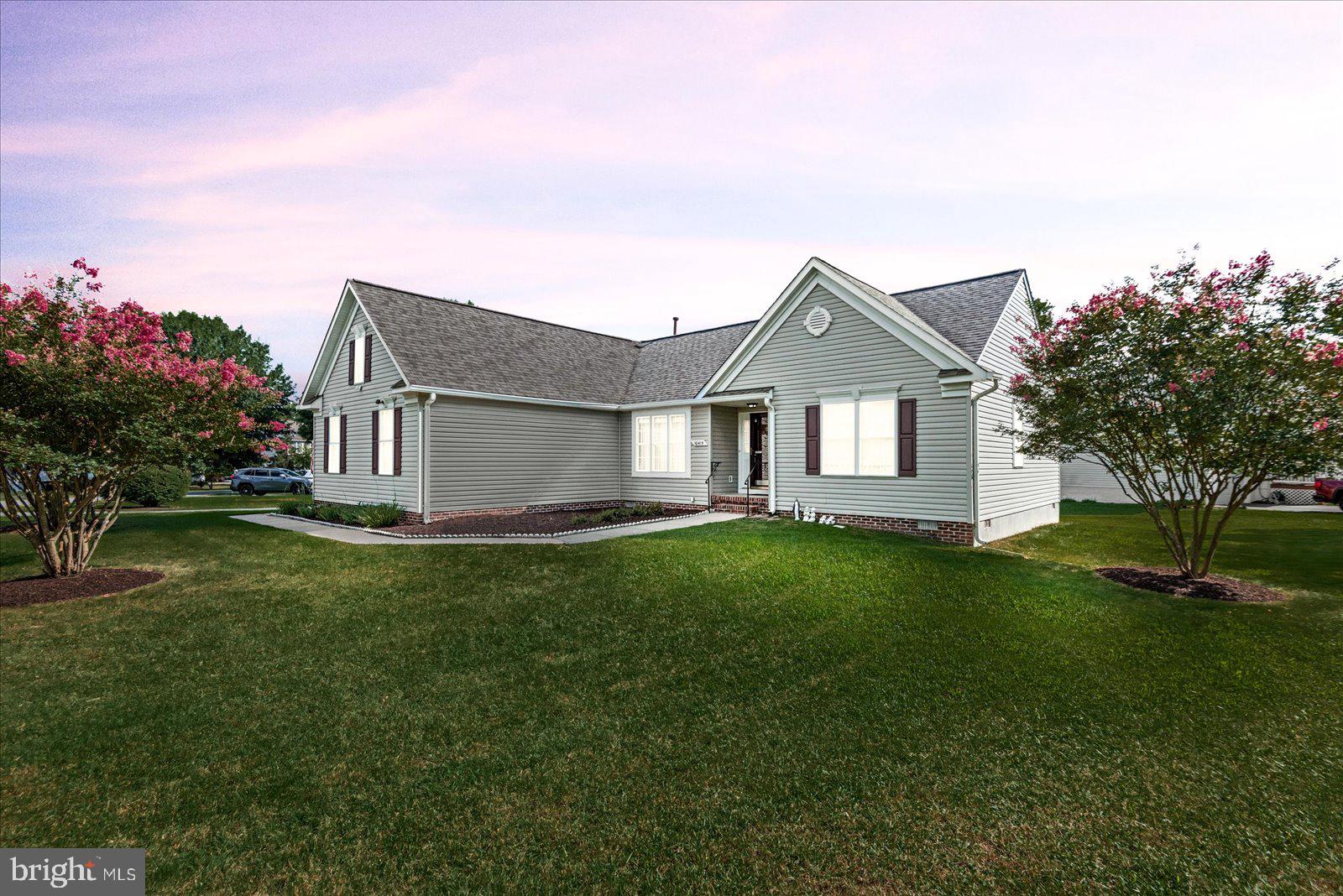 10415 KINGS COVE COURT