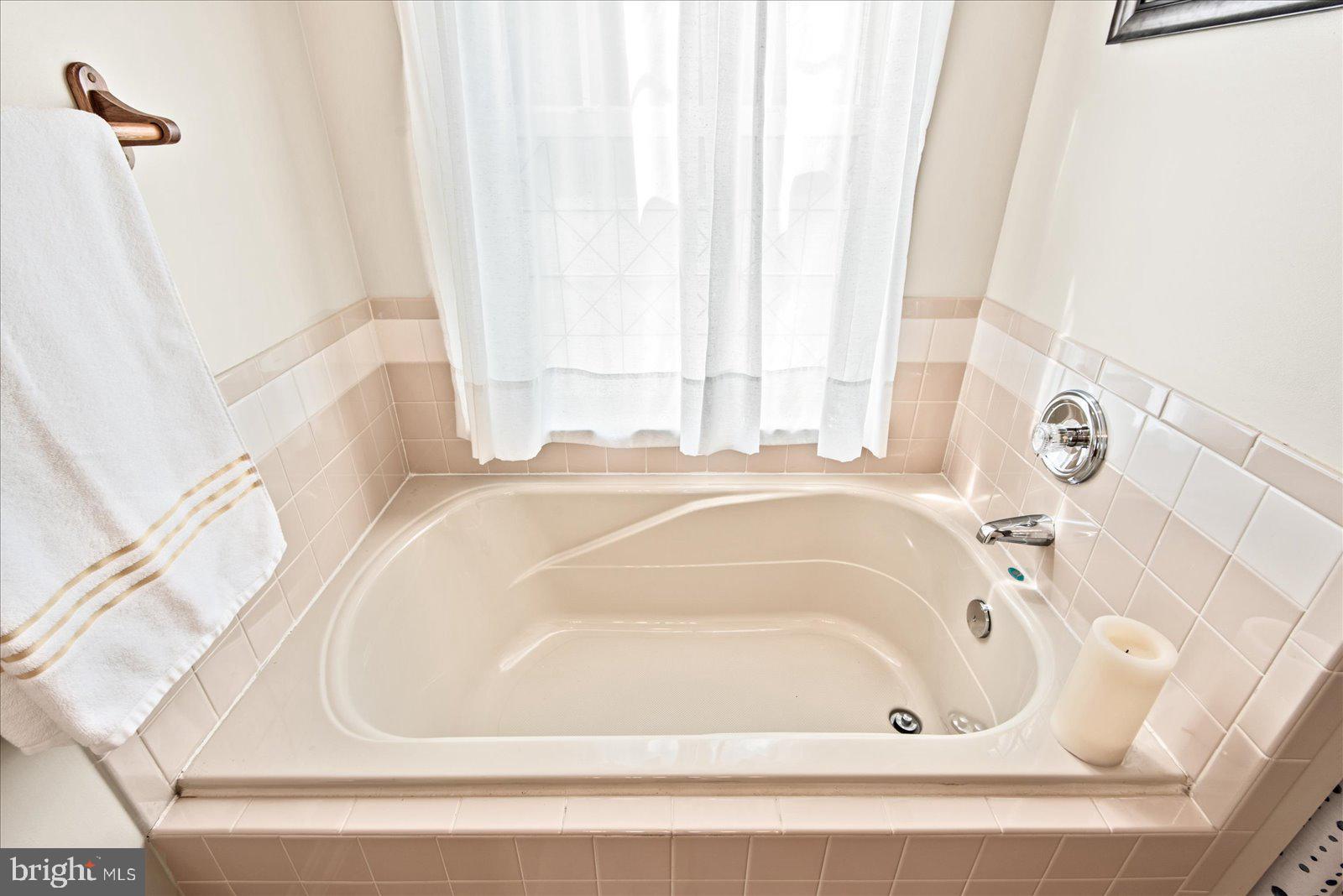 10415 KINGS COVE COURT