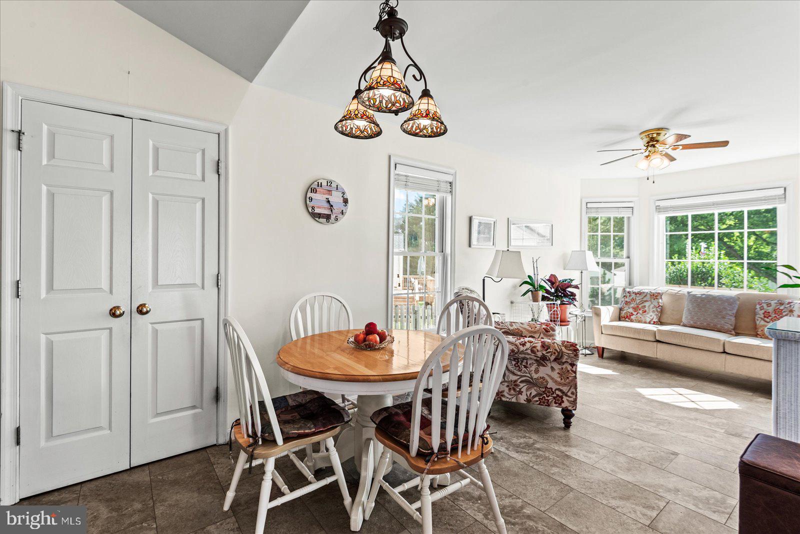 10415 KINGS COVE COURT