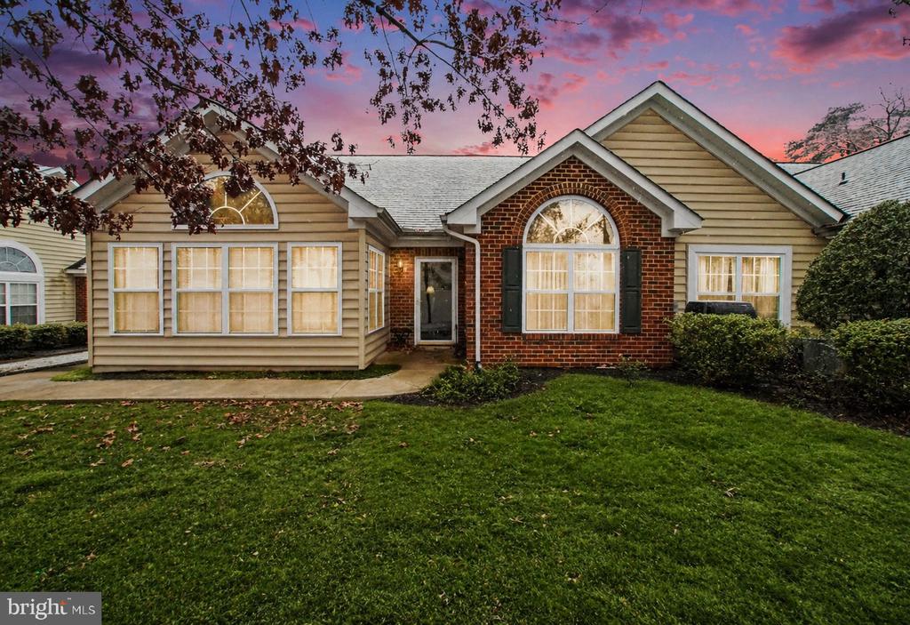 6223 AUTUMN LEAF DRIVE