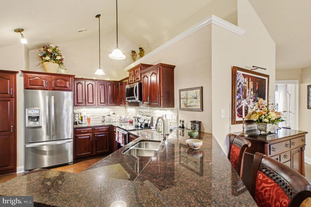 6223 AUTUMN LEAF DRIVE