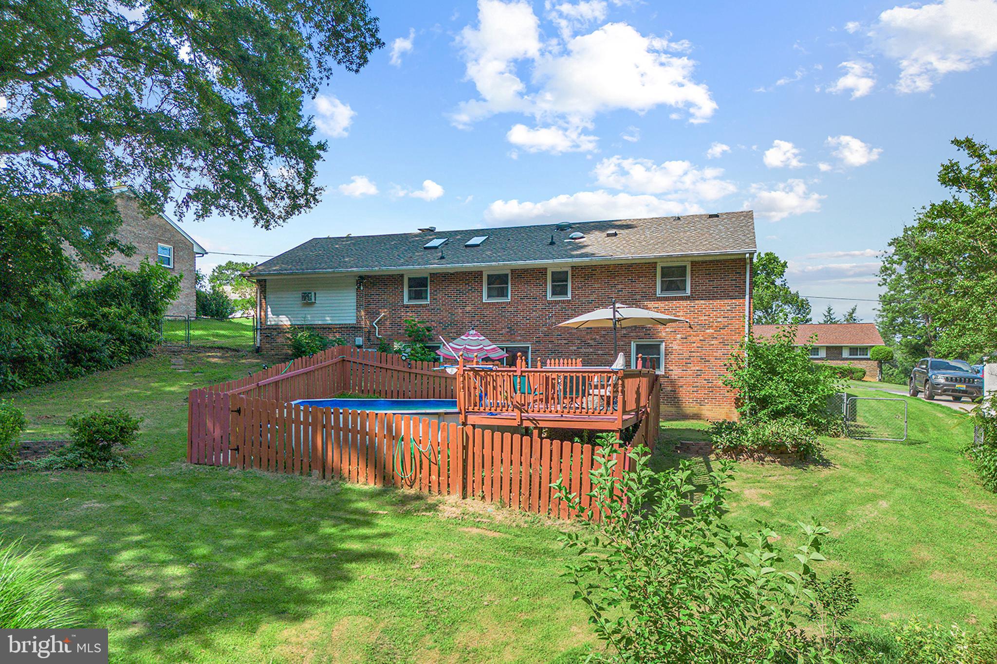 215 MOUNT PLEASANT BOULEVARD