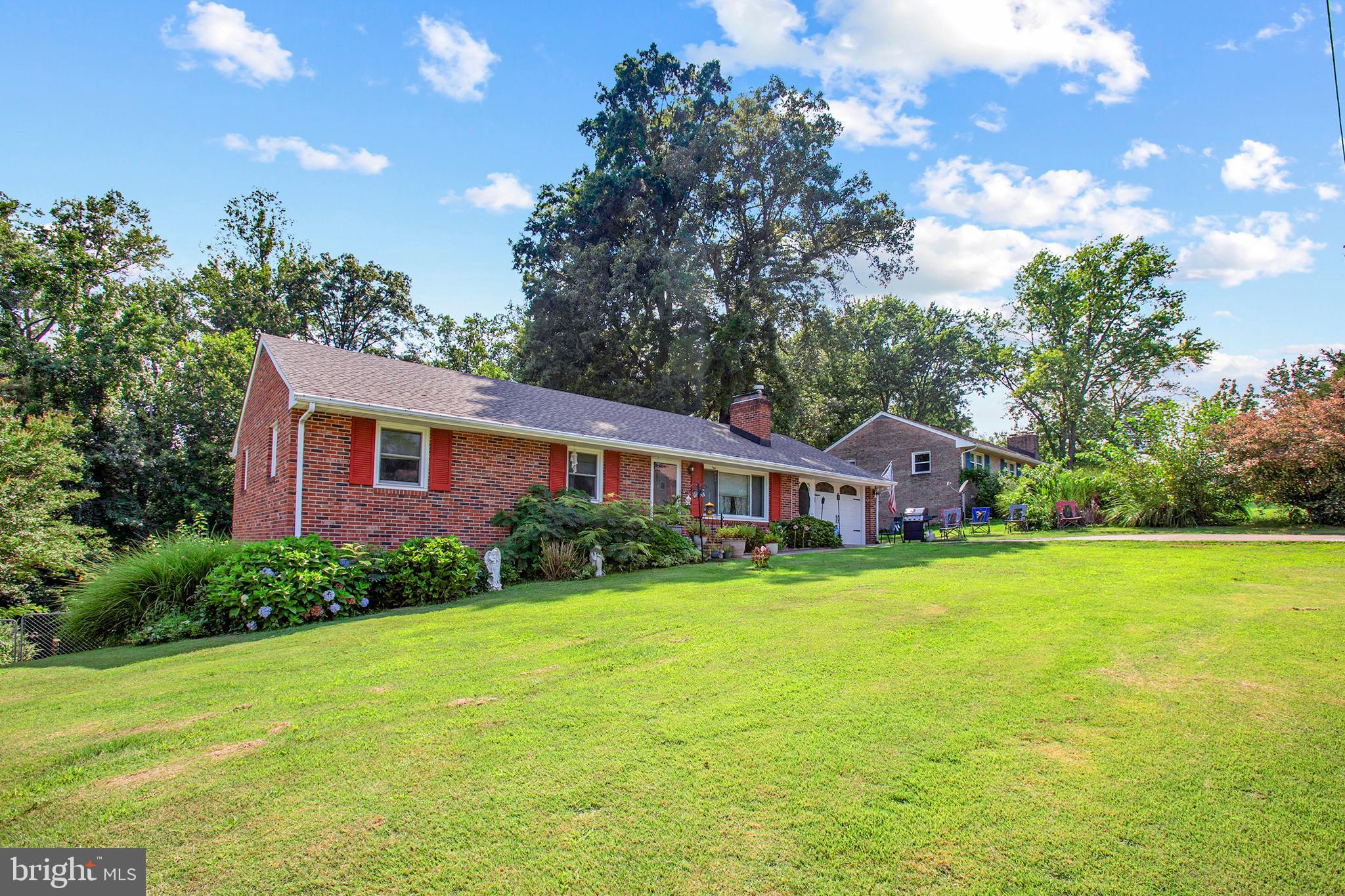 215 MOUNT PLEASANT BOULEVARD