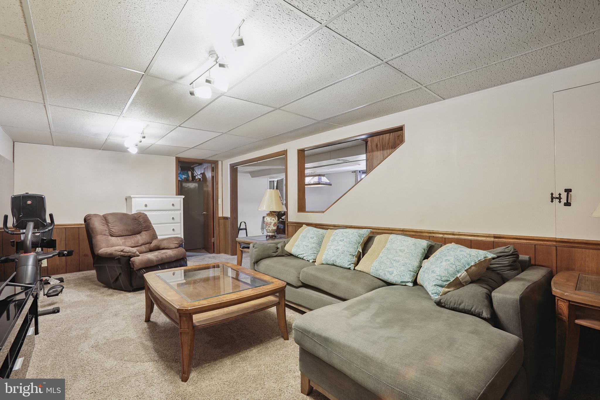 215 MOUNT PLEASANT BOULEVARD