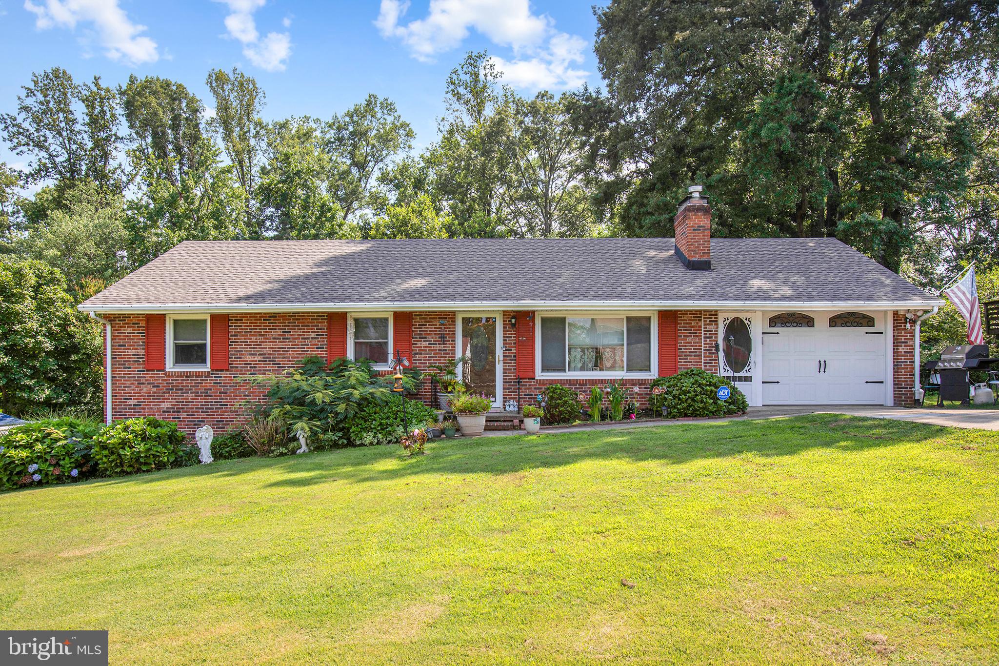 215 MOUNT PLEASANT BOULEVARD