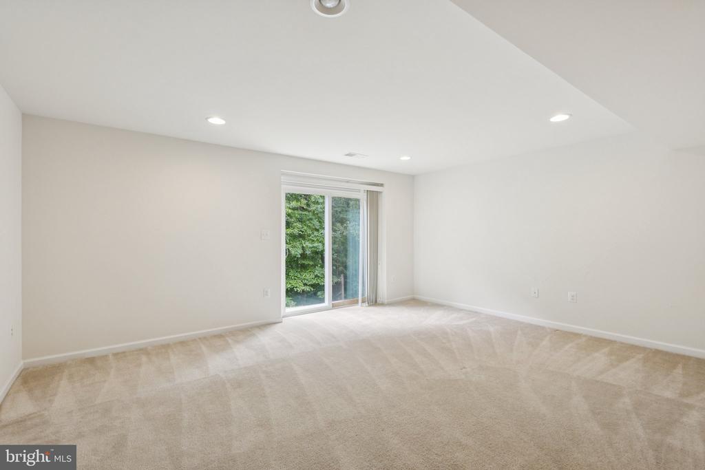 55 TAYLORS HILL WAY