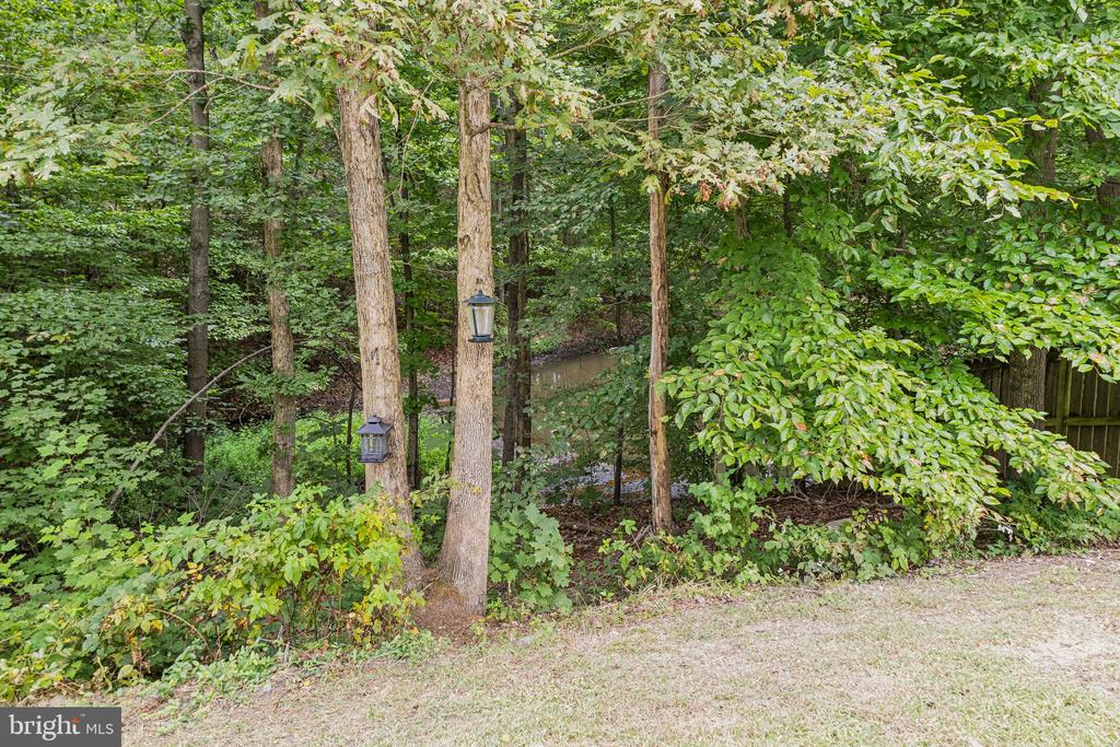 55 TAYLORS HILL WAY