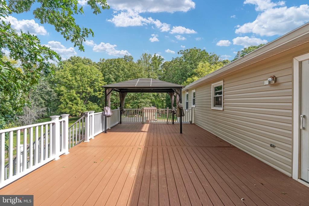 31 APACHE LANE