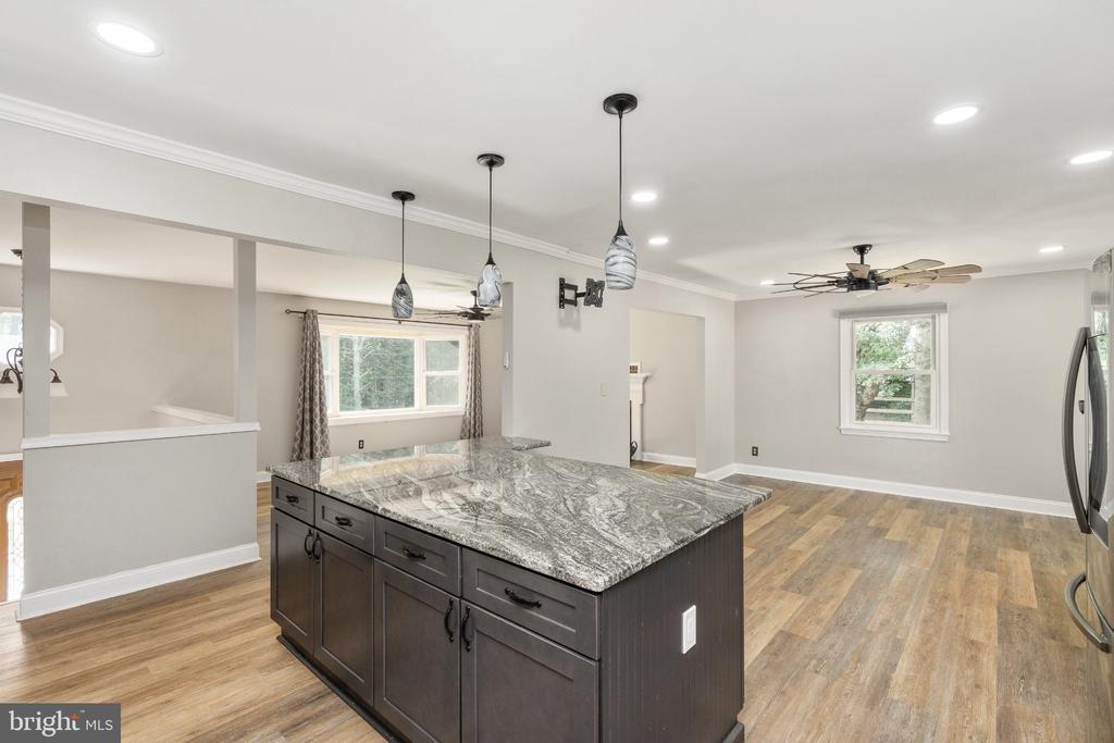31 APACHE LANE