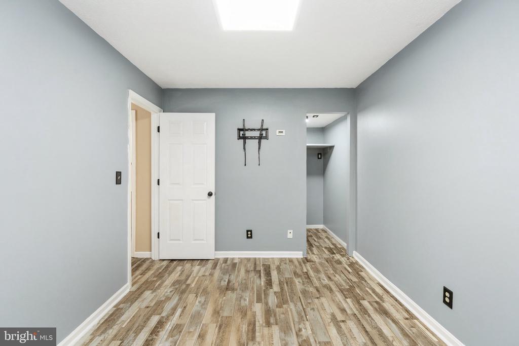 31 APACHE LANE