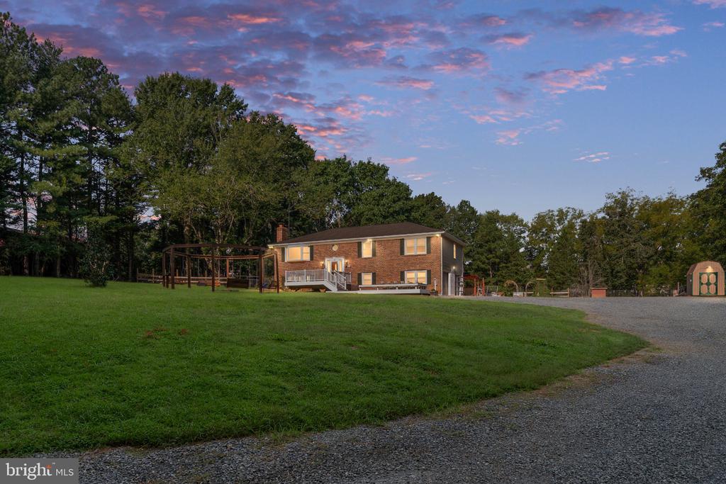 31 APACHE LANE
