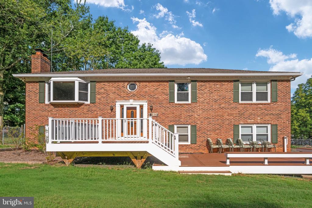 31 APACHE LANE
