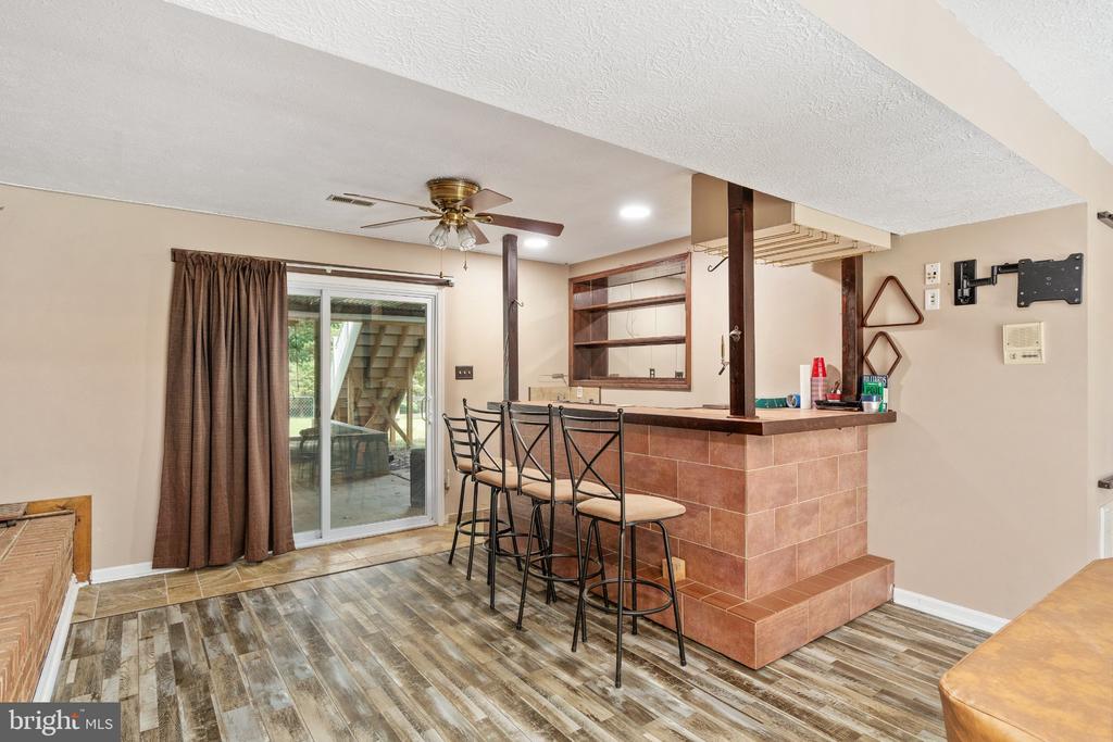 31 APACHE LANE