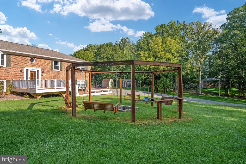 31 APACHE LANE