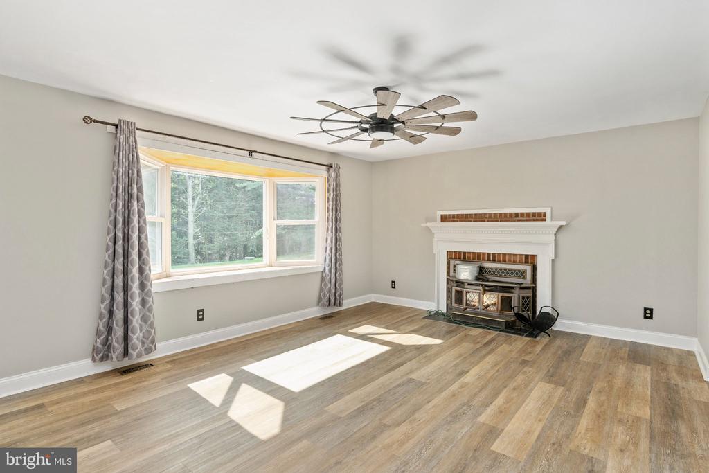 31 APACHE LANE