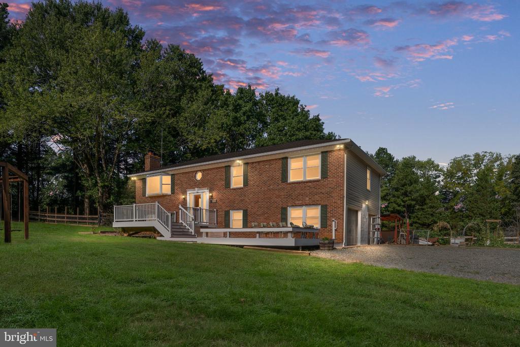 31 APACHE LANE