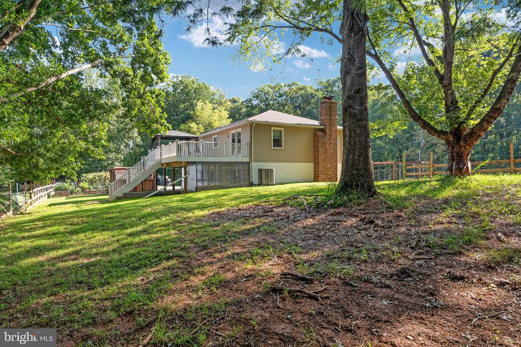 31 APACHE LANE