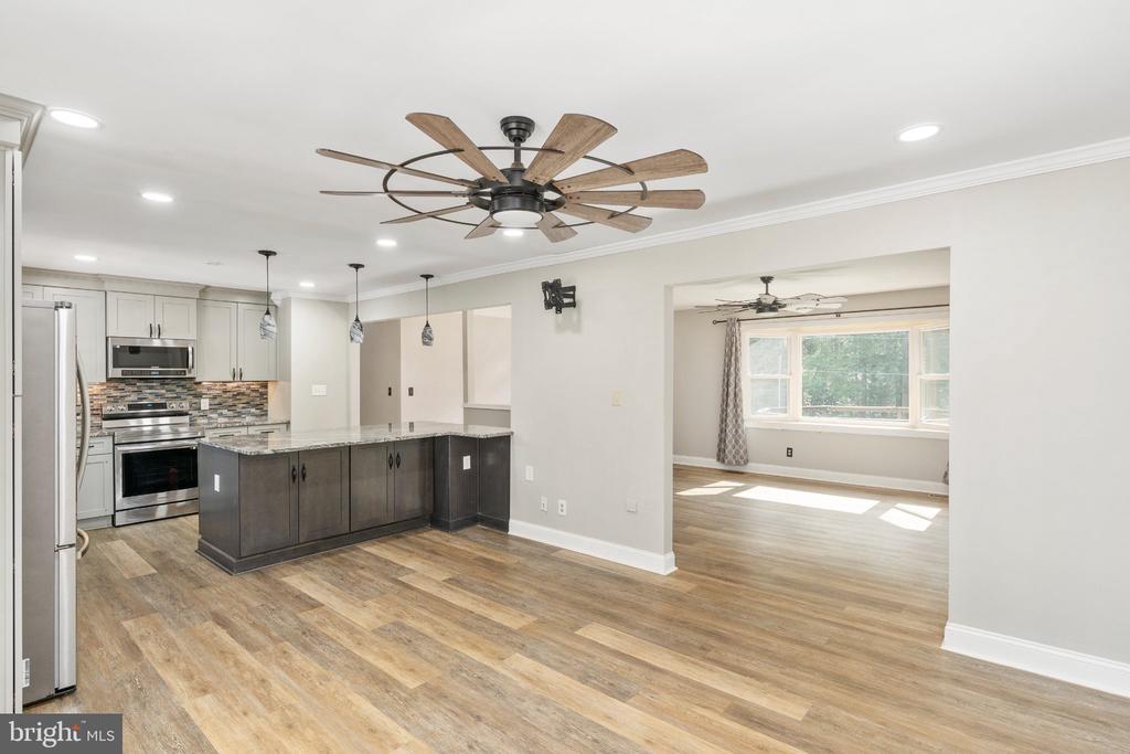 31 APACHE LANE