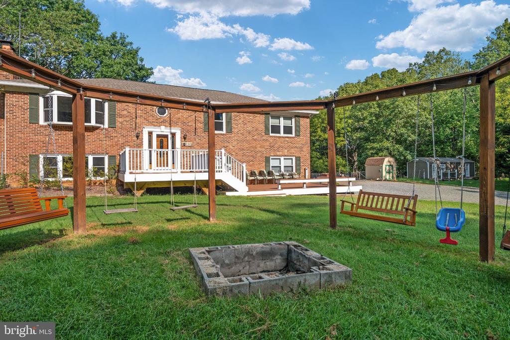 31 APACHE LANE