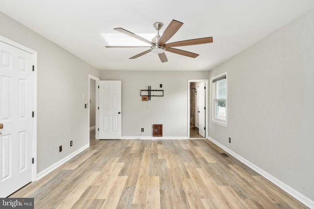 31 APACHE LANE