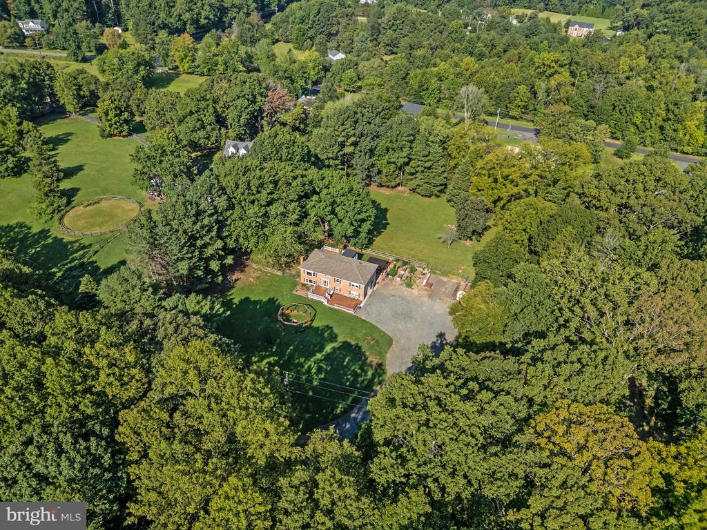 31 APACHE LANE