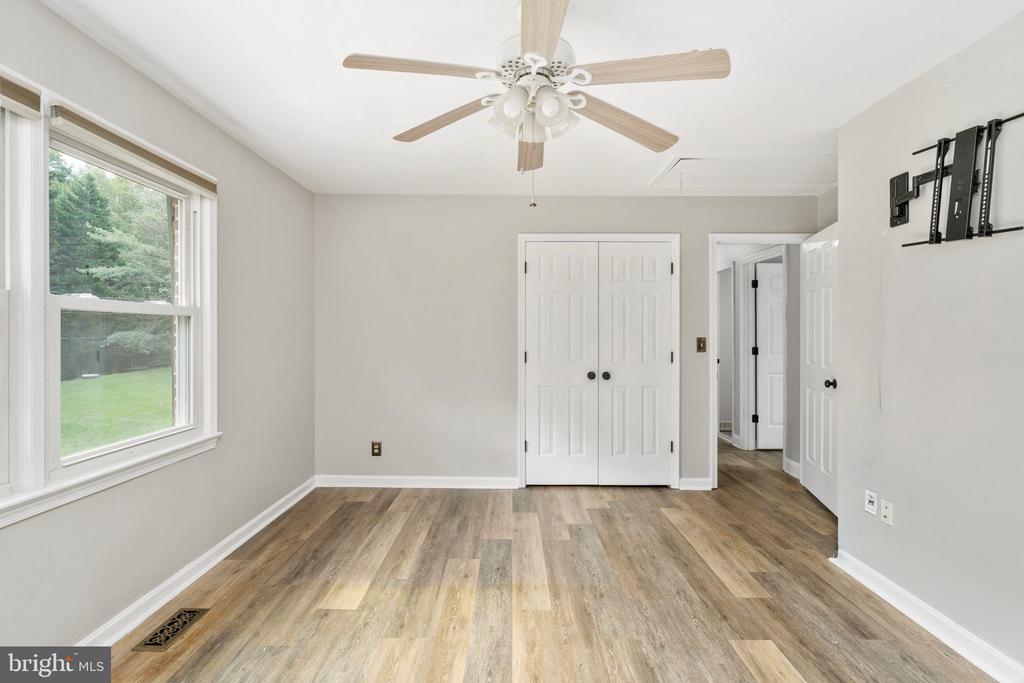 31 APACHE LANE