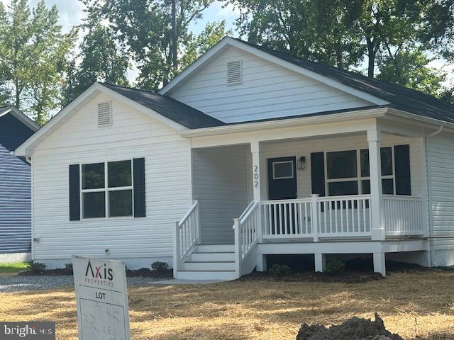 202 CIRCLE LANE